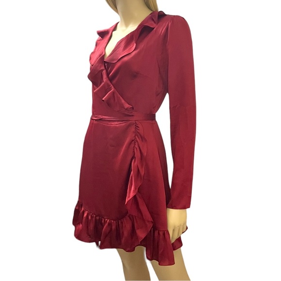 Lovers + Friends Satin wrap dress - Picture 8 of 9